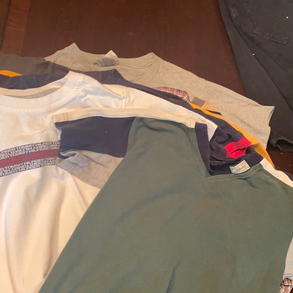 22 kids T-shirts